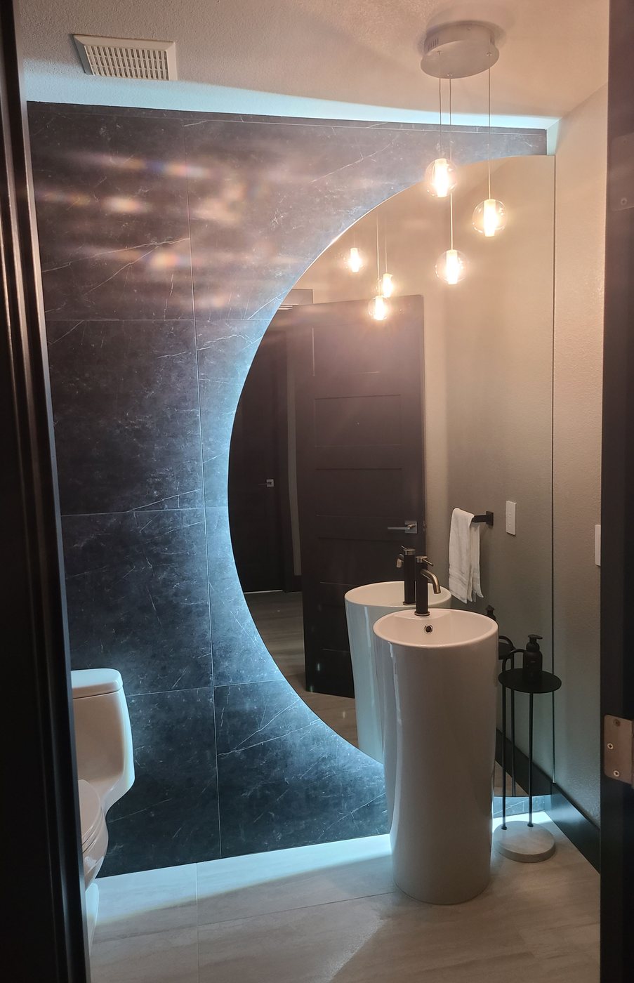 Moon themed bathroom at Bear Falls Resort.